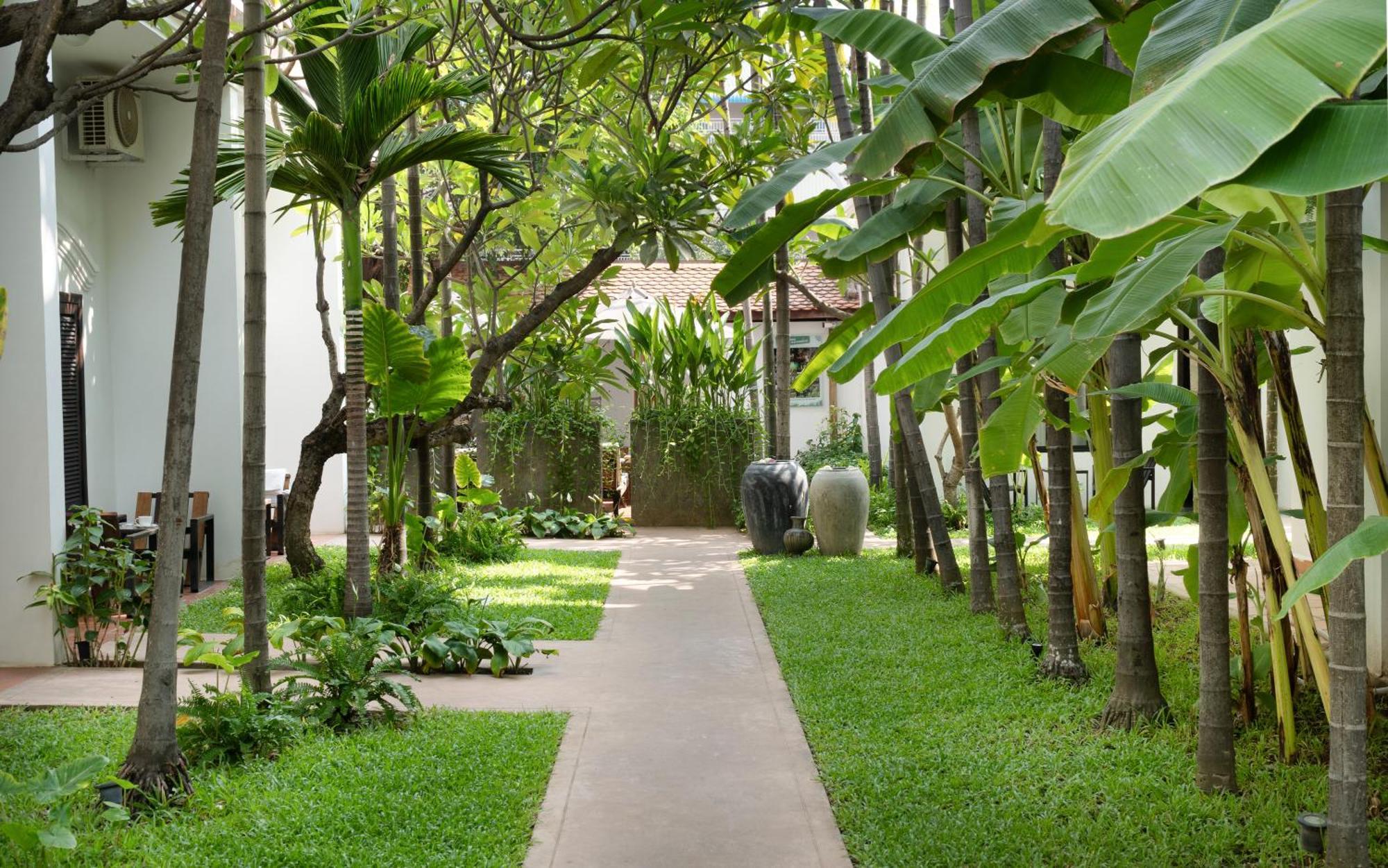 The Urban Hotel Siem Reap Exterior photo