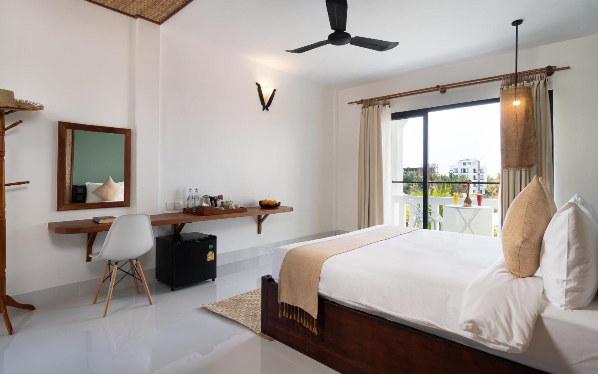 The Urban Hotel Siem Reap Exterior photo